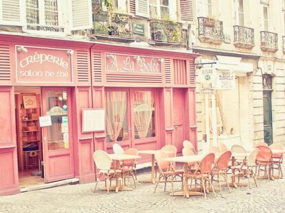 pink cafes in Dubai